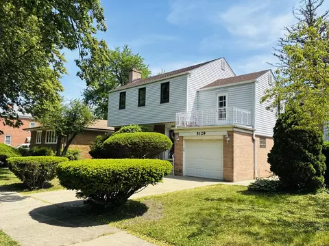 5129 Crain St, Skokie, IL 60077