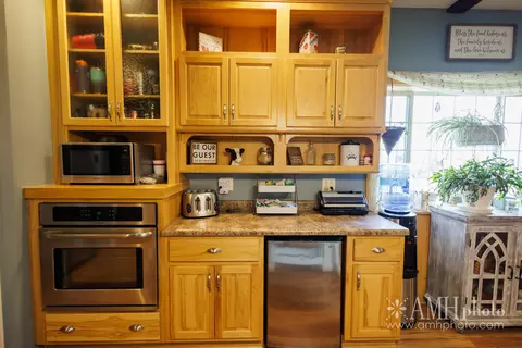 Kitchen - 4468 E 5000n Rd, Bourbonnais, IL 60914 photo 5 of 6