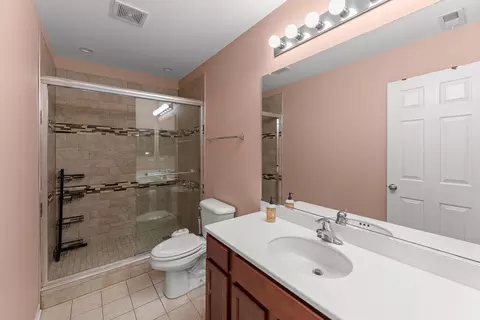 Bath - 758 Lambert Ln #97-6, Bartlett, IL 60103 photo 5 of 5
