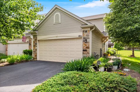 1851 Wisteria Dr, Aurora, IL 60503