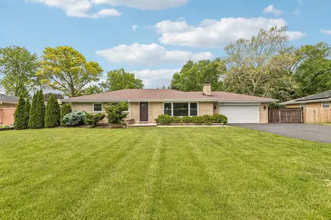 914 N Elmhurst Rd, Prospect Heights, IL 60070