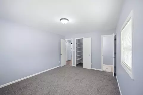 165 Hansom Dr, Wheeling, IL 60090 photo 14