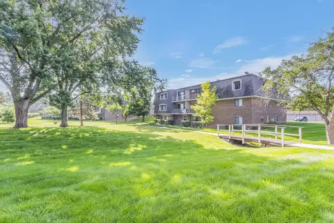 154 E Bailey Rd #D, Naperville, IL 60565 photo 13