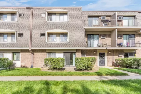 154 E Bailey Rd #D, Naperville, IL 60565 photo 14