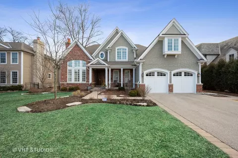 709 Windsor Rd, Glenview, IL 60025
