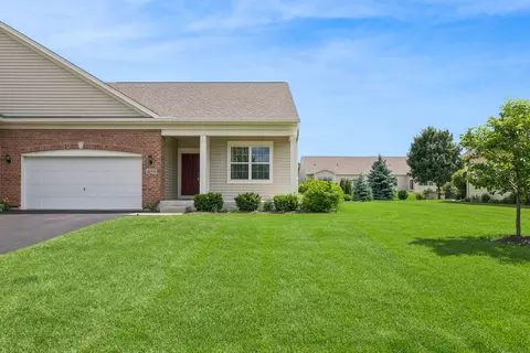 459 Fairlane Dr, Gilberts, IL 60136