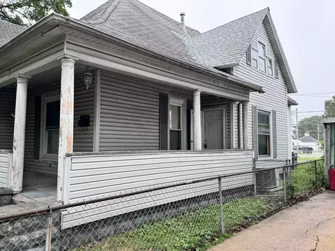 Exterior - 620 E Noleman St, Centralia, IL 62801 photo 1 of 3
