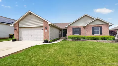 816 Doral Dr, Marengo, IL 60152
