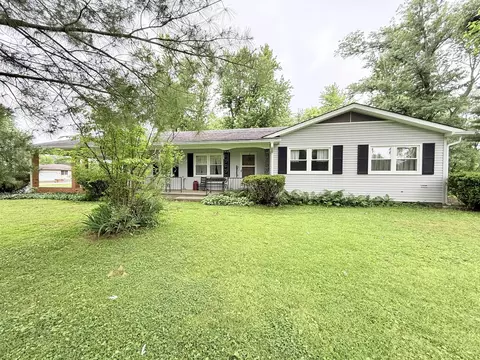100 Magnolia St, Harrisburg, IL 62946