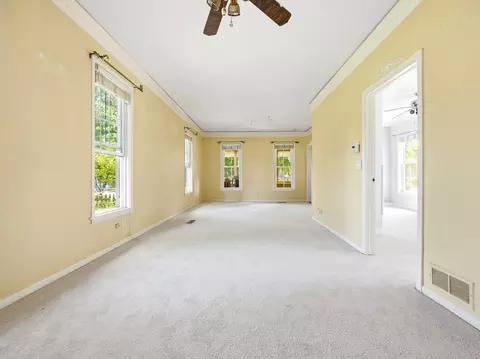 Living - 570 Addison St, Elgin, IL 60120 photo 3 of 3