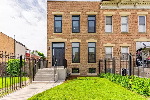 2421 W Flournoy St #0, Chicago, IL 60612