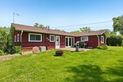 Exterior - 1450 Jefferson Rd, Hoffman Estates, IL 60169 photo 6 of 8