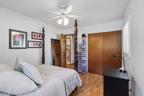 Bedroom - 1450 Jefferson Rd, Hoffman Estates, IL 60169 photo 5 of 5