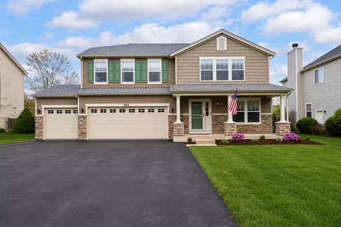 992 Mackenzie Dr, Antioch, IL 60002