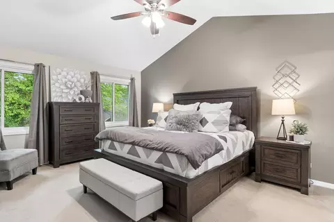 Bedroom - 303 Balmoral Dr, Bartlett, IL 60103 photo 1 of 6