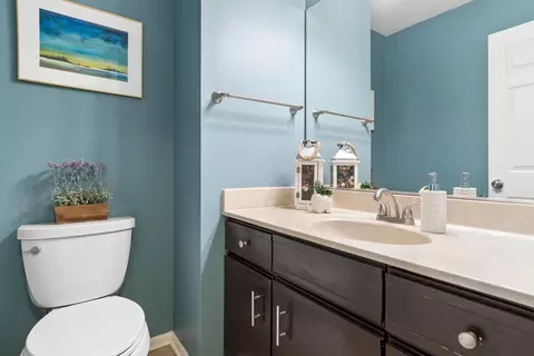 Bath - 303 Balmoral Dr, Bartlett, IL 60103 photo 1 of 6