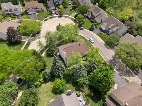 View/Area - 303 Balmoral Dr, Bartlett, IL 60103 photo 2 of 4