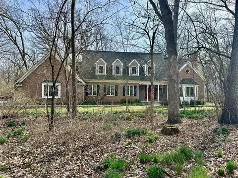 37 W305 Crane Rd, Saint Charles, IL 60175