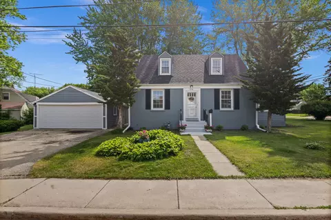 804 N 5th St, Dekalb, IL 60115
