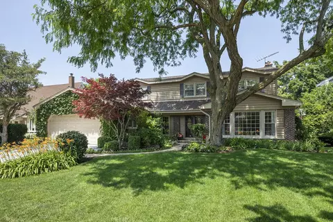 3956 Rutgers Ln, Northbrook, IL 60062