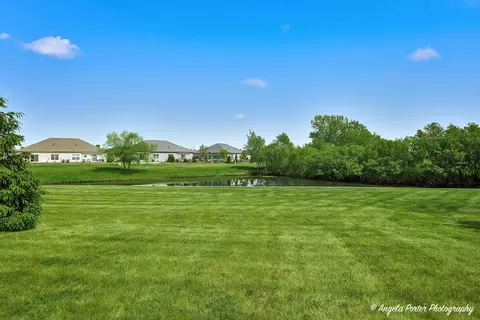 Exterior - 1004 Monroe Ave, Mchenry, IL 60050 photo 3 of 4