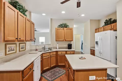 Kitchen - 1004 Monroe Ave, Mchenry, IL 60050 photo 4 of 5