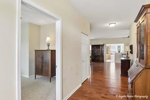 Entry Way - 1004 Monroe Ave, Mchenry, IL 60050 photo 1 of 5