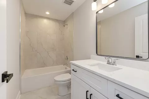 Bath - 7630 W 66th St, Summit, IL 60501 photo 5 of 5