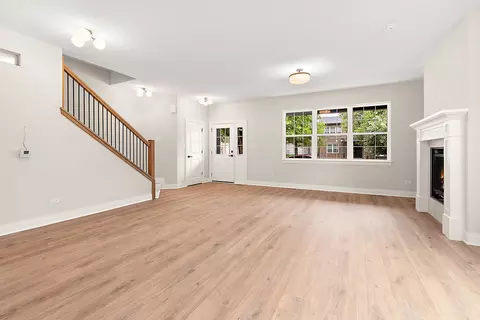 Living - 7630 W 66th St, Summit, IL 60501 photo 3 of 5