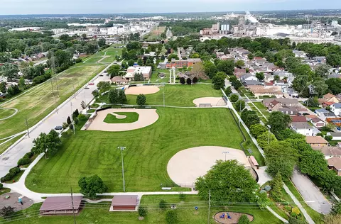 View/Area - 7630 W 66th St, Summit, IL 60501 photo 2 of 3