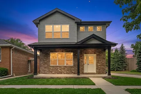 7630 W 66th St, Summit, IL 60501