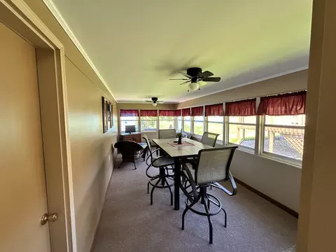 Exterior - 802 Glenwood Dr, Morrison, IL 61270 photo 1 of 4