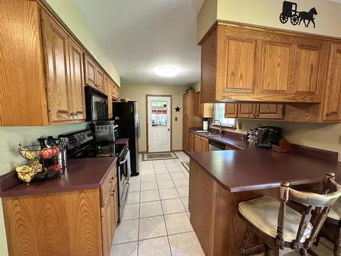 Kitchen - 802 Glenwood Dr, Morrison, IL 61270 photo 1 of 1