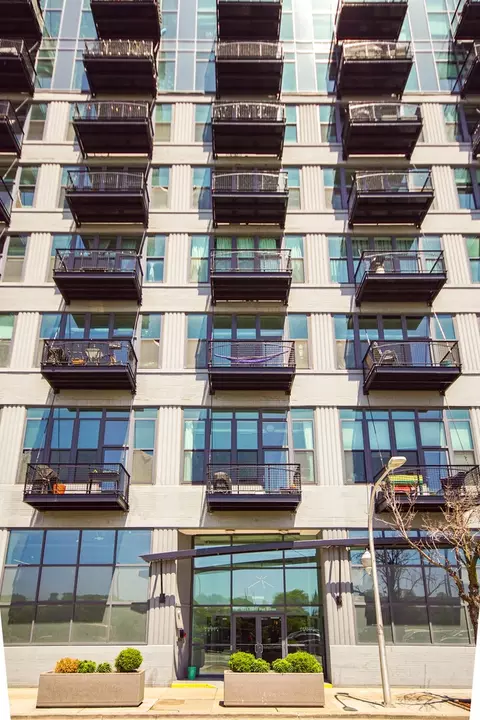 1224 W Van Buren St #517, Chicago, IL 60607