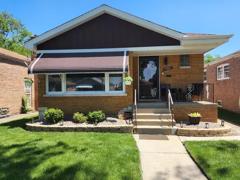 13821 S Tracy Ave, Riverdale, IL 60827
