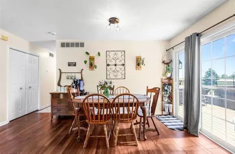 Dining - 309 S High St, Fairmount, IL 61841 photo 1 of 2