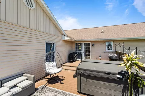 Exterior - 309 S High St, Fairmount, IL 61841 photo 7 of 7