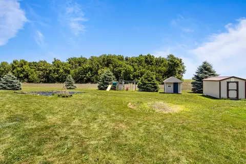 Exterior - 309 S High St, Fairmount, IL 61841 photo 6 of 7