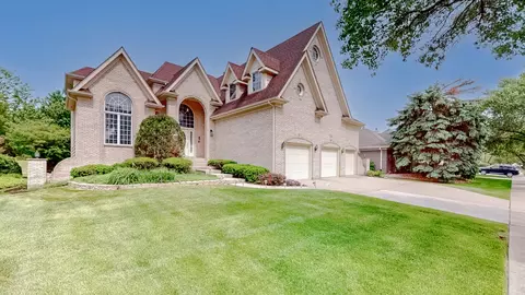 2361 Legacy Dr, Aurora, IL 60502