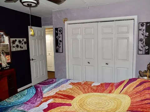 Bedroom - 108 Kenneth Cir, Elgin, IL 60120 photo 2 of 3