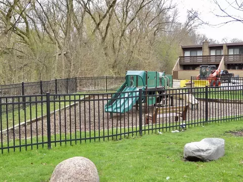 Exterior - 108 Kenneth Cir, Elgin, IL 60120 photo 6 of 6