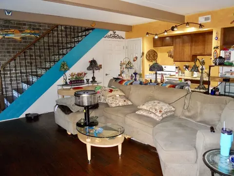 Living - 108 Kenneth Cir, Elgin, IL 60120 photo 2 of 3