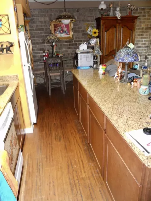 Kitchen - 108 Kenneth Cir, Elgin, IL 60120 photo 2 of 2