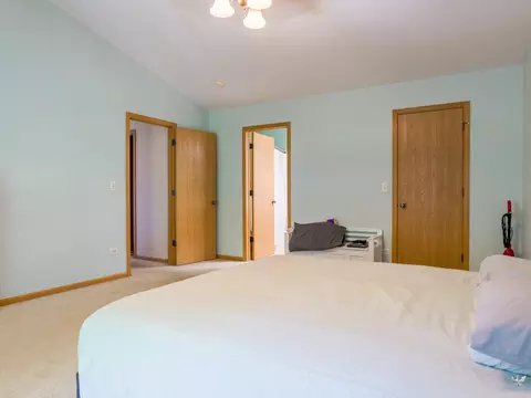 Bedroom - 309 Wabena Ct, Minooka, IL 60447 photo 5 of 13