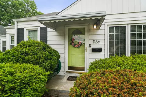1166 Webster Ln, Des Plaines, IL 60016