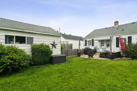 Exterior - 1166 Webster Ln, Des Plaines, IL 60016 photo 2 of 3