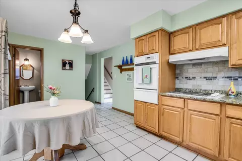Kitchen - 7924 74th Pl, Bridgeview, IL 60455 photo 3 of 3
