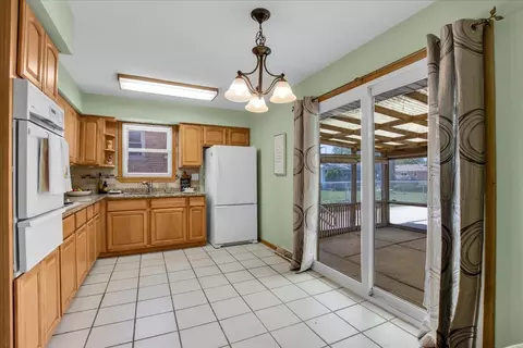 Kitchen - 7924 74th Pl, Bridgeview, IL 60455 photo 2 of 3