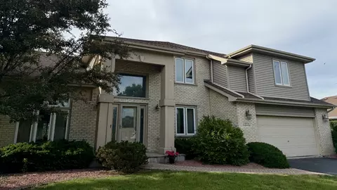 8936 Charrington Dr, Frankfort, IL 60423