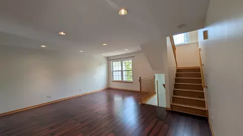 Living - 723 River Walk Dr #163, Wheeling, IL 60090 photo 4 of 6